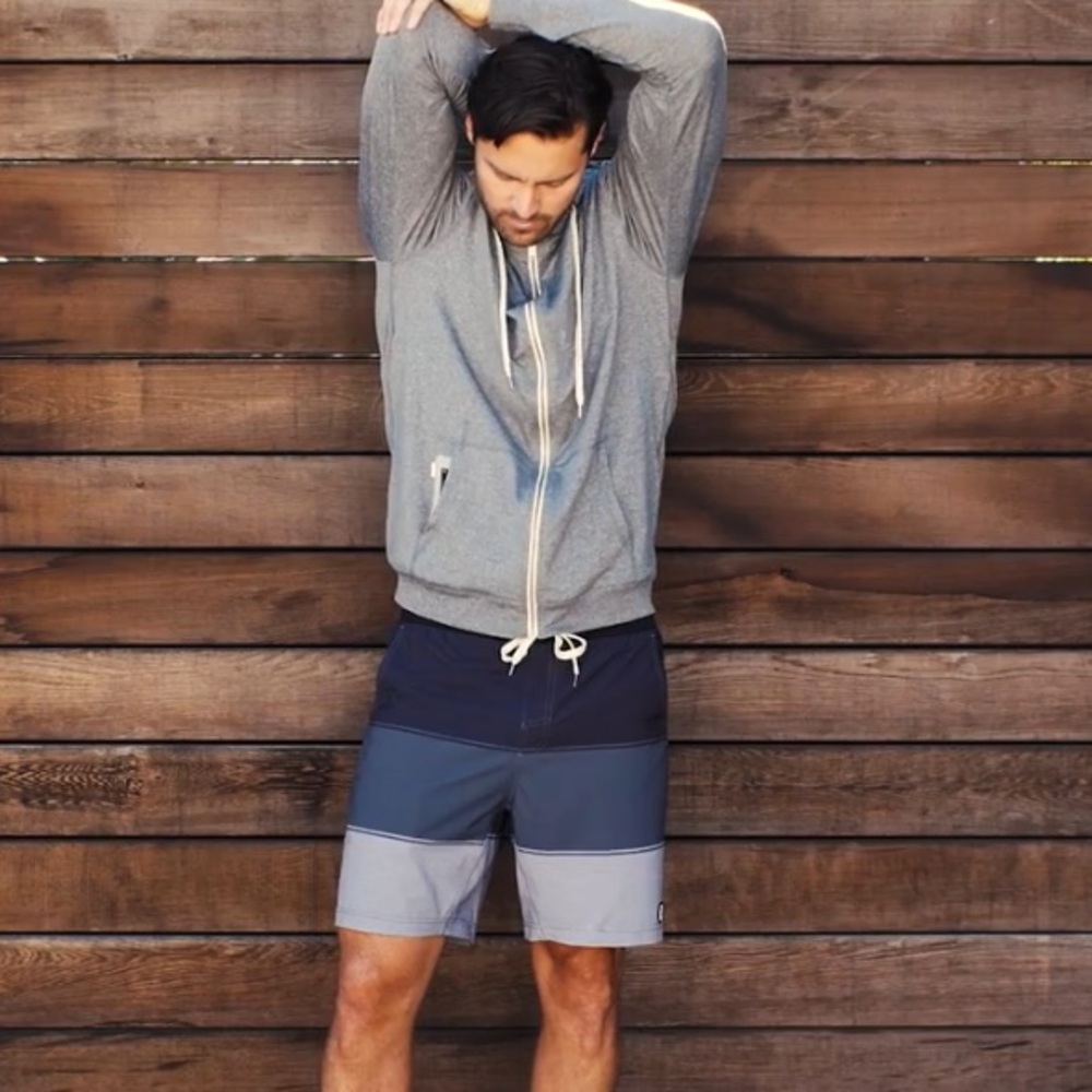 NWT Vuori Movement Hoodie